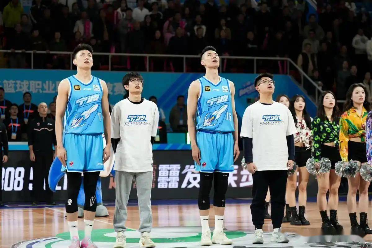 贝博体育-今晚广厦男篮备战中超国际比赛日新疆广汇调整名单以备中超，深圳男篮今晨内部沟通瞬间刷屏的简单介绍-贝博体育